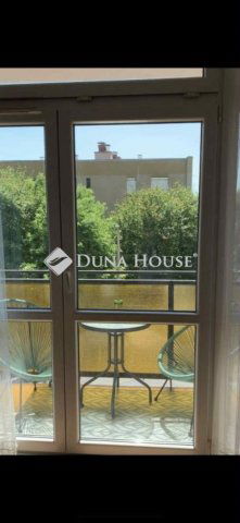 Eladó panellakás, Pécsett 63 M Ft, 2 szobás