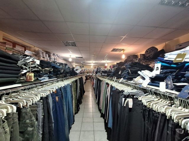 Eladó üzlethelyiség, Budapesten, XVI. kerületben 155 M Ft