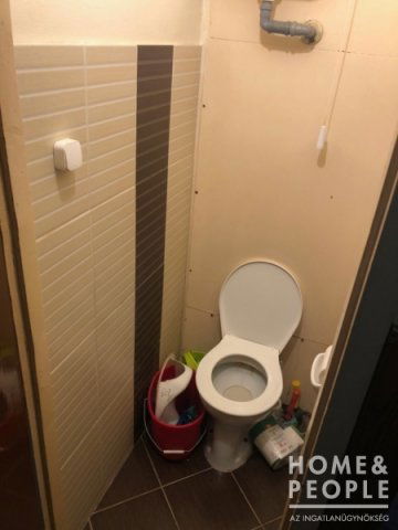 Eladó téglalakás, Szegeden 53 M Ft, 1+2 szobás