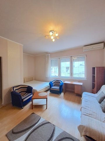 Eladó téglalakás, Debrecenben 47.8 M Ft, 1 szobás