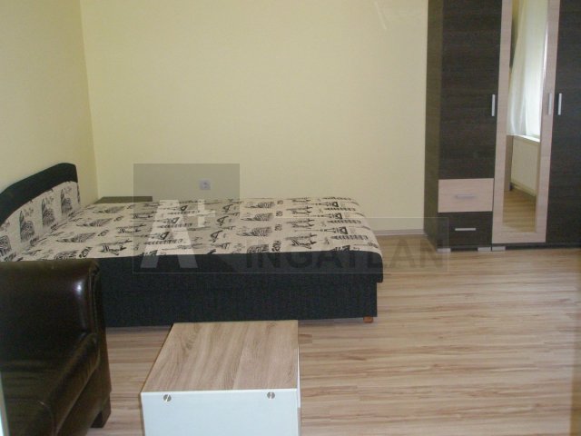 Kiadó téglalakás, albérlet, Szegeden 150 E Ft / hó, 1 szobás