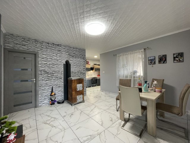 Eladó családi ház, Bujon 33.5 M Ft, 2+1 szobás