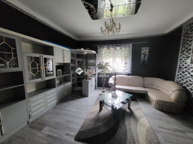 Eladó ikerház, Gyékényesen 15 M Ft, 3 szobás