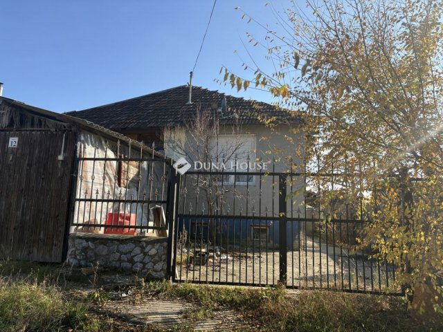 Eladó családi ház, Debrecenben 24.9 M Ft, 2 szobás