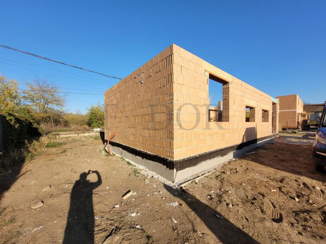 Eladó családi ház, Budapesten, XVIII. kerületben 169.9 M Ft