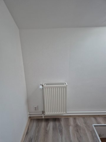 Kiadó családi ház, albérlet, Pécsett 300 E Ft / hó, 3 szobás