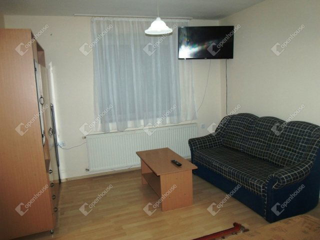 Kiadó téglalakás, albérlet, Pacsán 120 E Ft / hó, 2 szobás