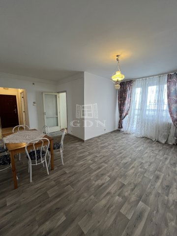 Eladó panellakás, Veszprémben 53.9 M Ft, 1+3 szobás