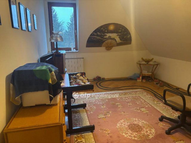 Eladó családi ház, Budapesten, II. kerületben 224.9 M Ft