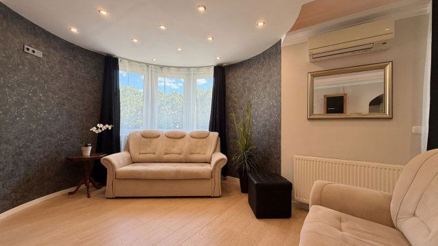 Kiadó téglalakás, albérlet, Debrecenben 280 E Ft / hó, 3 szobás