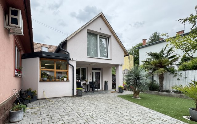 Eladó családi ház, Balatonalmádiban 89.9 M Ft, 2+1 szobás