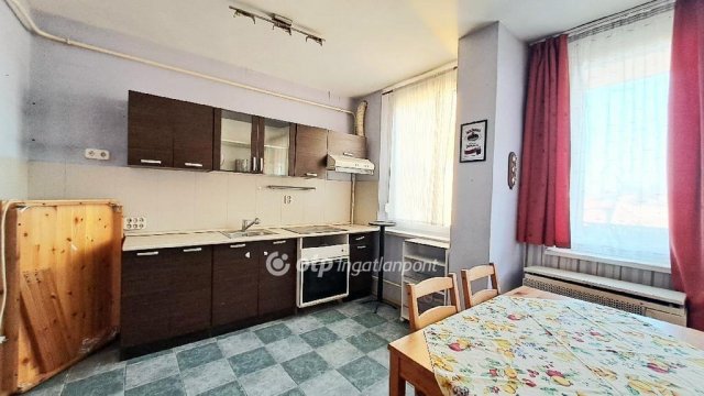 Eladó téglalakás, Székesfehérvárott 47 M Ft, 1+1 szobás