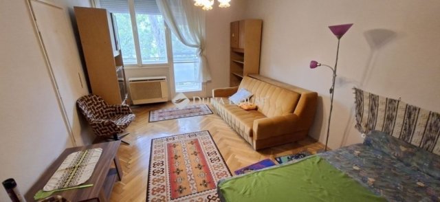 Eladó téglalakás, Kecskeméten 35.5 M Ft, 1 szobás