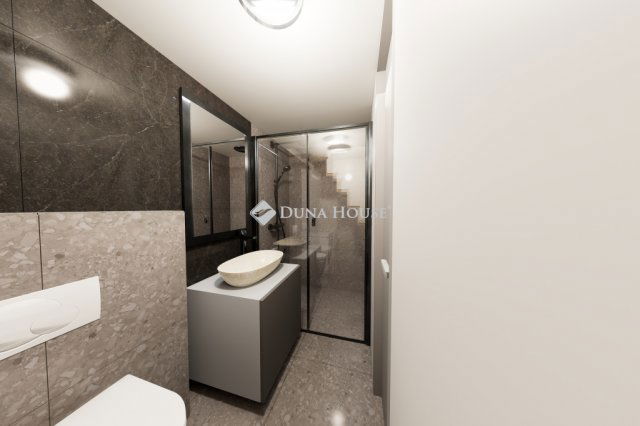 Eladó téglalakás, Budapesten, VIII. kerületben 70 M Ft, 2 szobás