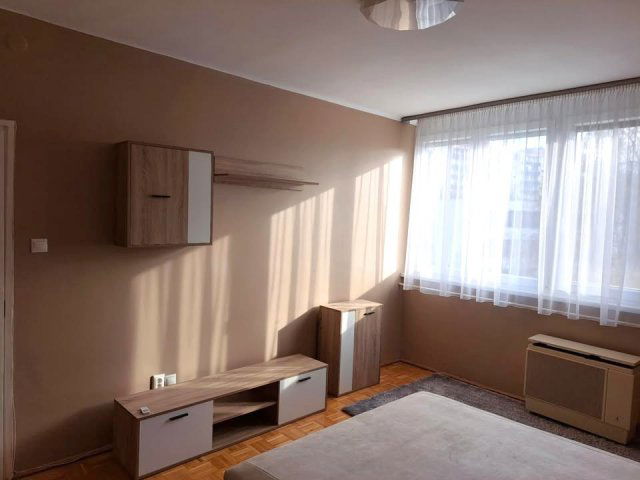 Kiadó téglalakás, albérlet, Debrecenben 200 E Ft / hó