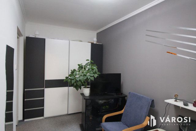 Eladó panellakás, Hódmezővásárhelyen 33.9 M Ft, 2 szobás