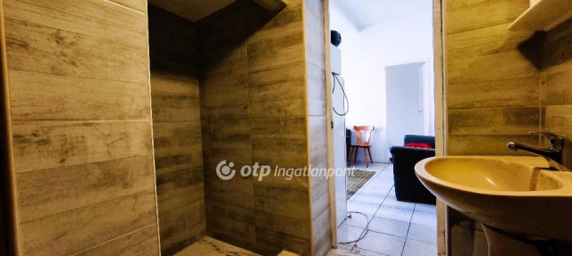 Eladó családi ház, Budapesten, XX. kerületben 35 M Ft, 2 szobás