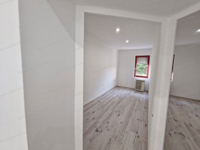 Eladó családi ház, Újszászon 24.9 M Ft, 3+1 szobás