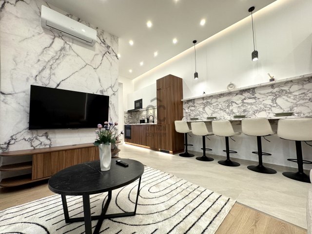 Eladó téglalakás, Budapesten, VII. kerületben 168 M Ft, 4 szobás