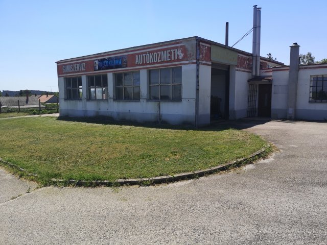 Eladó ipari ingatlan, Litéren 300 M Ft / költözzbe.hu