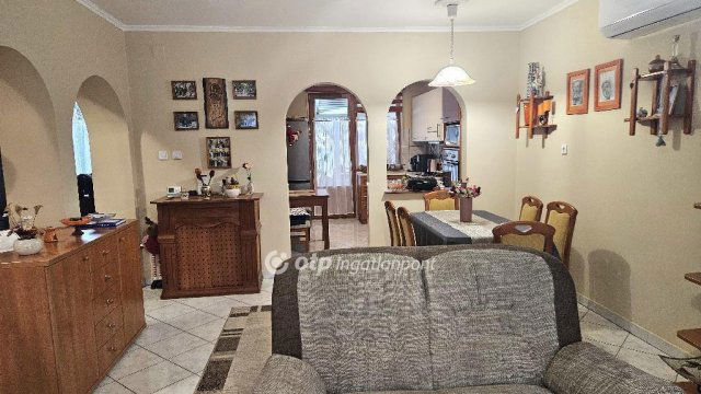 Eladó sorház, Gárdonyban 149.9 M Ft, 2+2 szobás