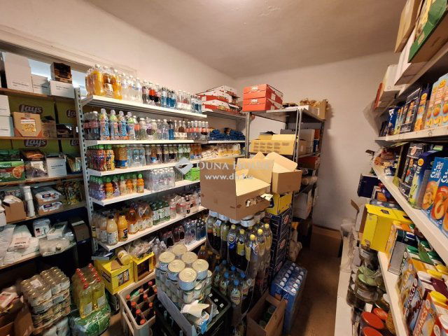 Eladó üzlethelyiség, Mendén 199 M Ft, 1 szobás