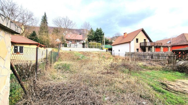 Eladó telek, Csobánkán 39 M Ft / költözzbe.hu