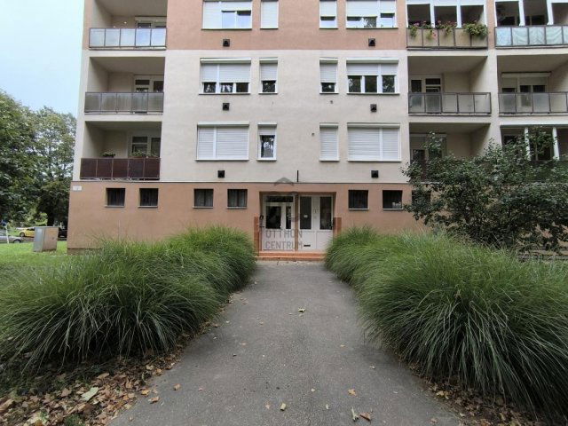 Eladó téglalakás, Nagykanizsán 32.99 M Ft, 2 szobás