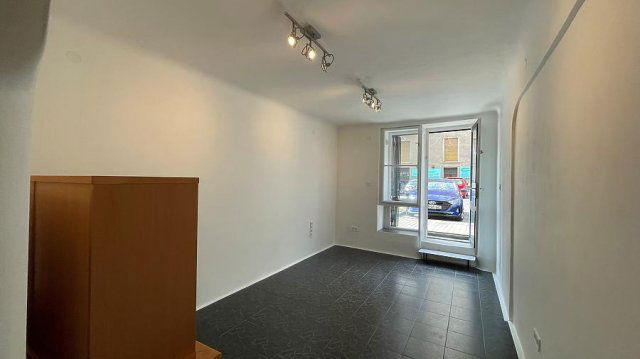 Kiadó üzlethelyiség, Budapesten, XII. kerületben 250 E Ft / hó