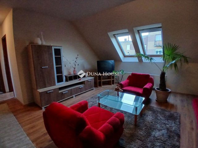 Kiadó téglalakás, albérlet, Kecskeméten 140 E Ft / hó