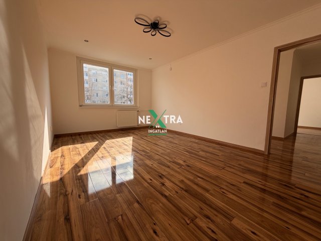 Eladó panellakás, Kazincbarcikán 27.9 M Ft, 1+1 szobás