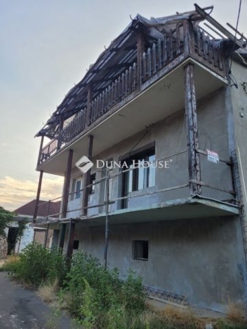 Eladó családi ház, Budapesten, XXI. kerületben 89.9 M Ft
