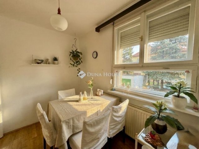 Eladó téglalakás, Budapesten, XI. kerületben 95 M Ft, 2 szobás