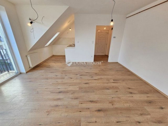 Eladó téglalakás, Üllőn 53 M Ft, 2 szobás