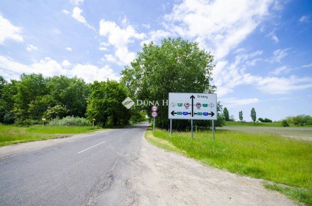 Eladó telek, Pusztavacson 99 M Ft / költözzbe.hu