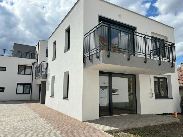 Kiadó téglalakás, albérlet, Székesfehérvárott 220 E Ft / hó