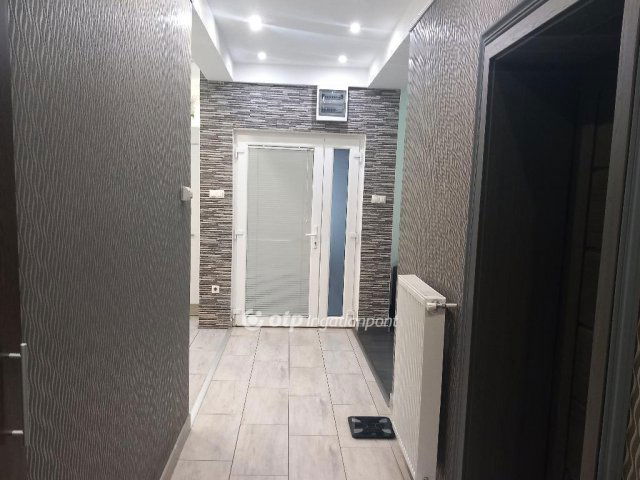 Eladó családi ház, Tégláson 67.9 M Ft, 2 szobás