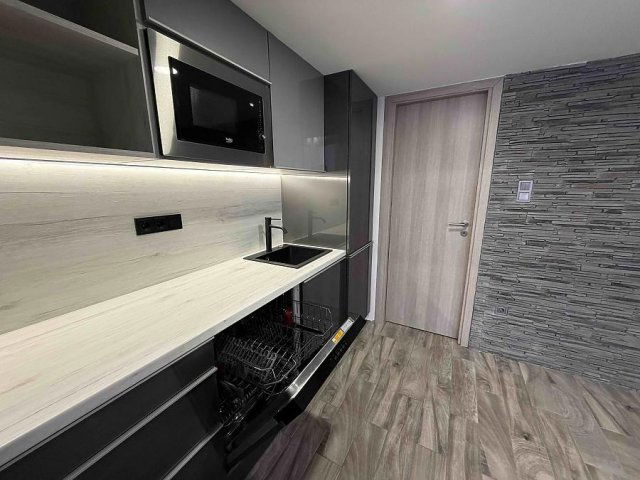 Eladó téglalakás, Budapesten, VII. kerületben, Dembinszky utcában