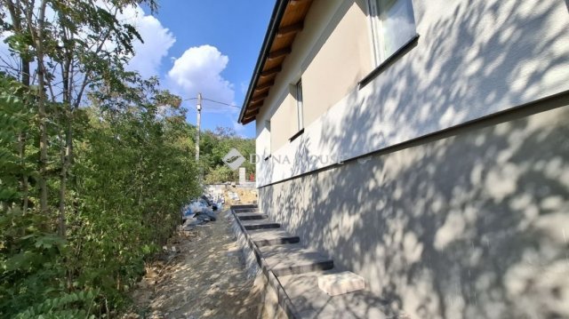 Eladó ikerház, Őrbottyánban 99.9 M Ft, 4 szobás