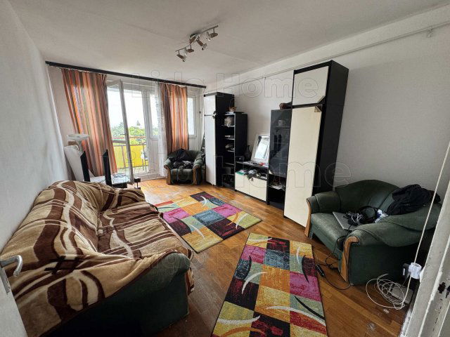 Eladó panellakás, Kaposváron 22.9 M Ft, 2 szobás