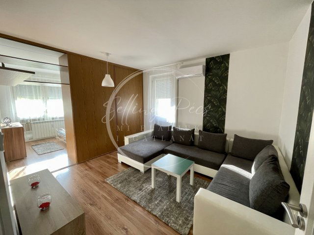 Eladó panellakás, Pécsett, Derék-réti úton 47.6 M Ft, 2 szobás