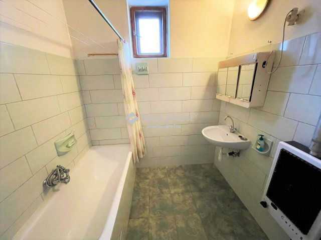 Eladó családi ház, Kecskeméten 26 M Ft, 3 szobás