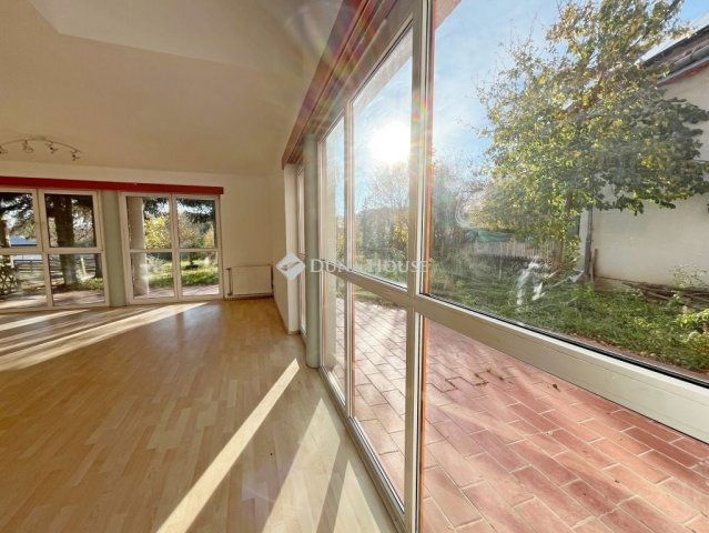 Eladó családi ház, Kőszegen 73 M Ft, 7 szobás