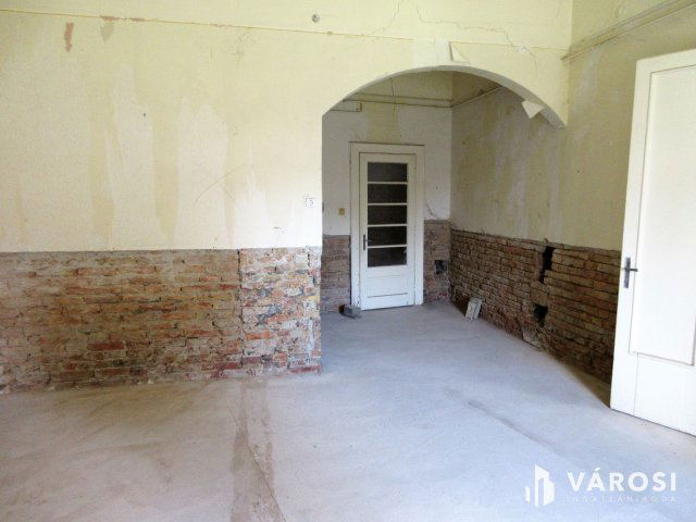 Eladó családi ház, Orosházán 42 M Ft, 5 szobás