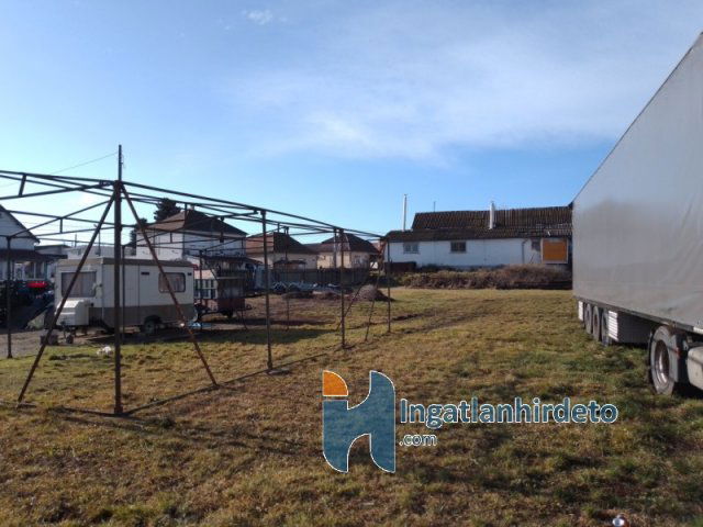 Eladó mezogazdasagi ingatlan, Kartalon 60 M Ft