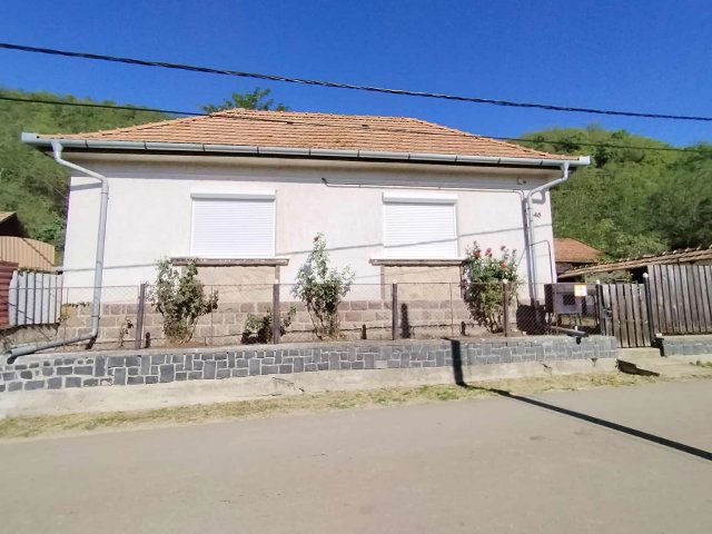 Eladó családi ház, Recsken 14.9 M Ft, 2 szobás