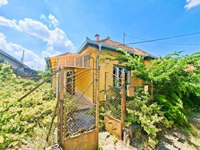 Eladó családi ház, Budapesten, XVII. kerületben 68 M Ft