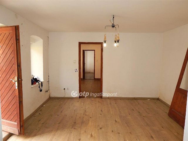 Eladó családi ház, Piliscsabán 38.6 M Ft, 3 szobás