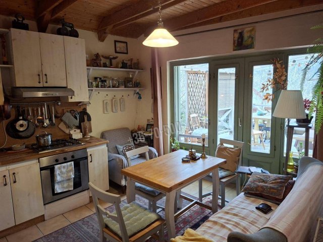 Eladó családi ház, Pilisvörösváron 140 M Ft, 5 szobás