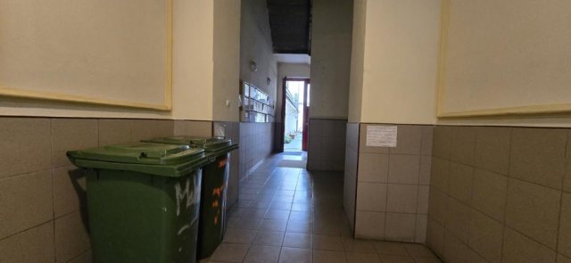 Eladó téglalakás, Budapesten, V. kerületben, Molnár utcában